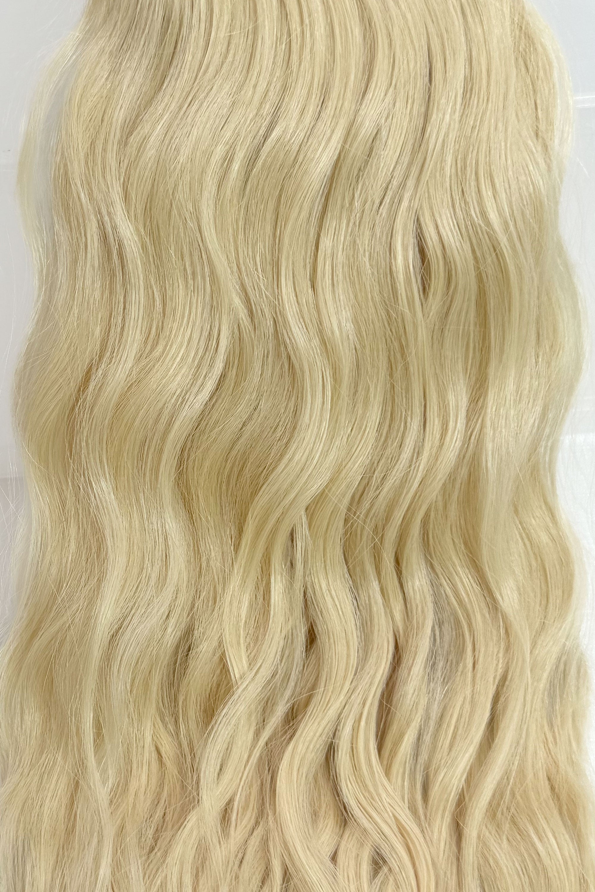 Behair professional Keratin Tip "Premium" 24" (60cm) Natural Wave Ice Blond #000 - 25g (Standard - 0.7g each pcs) hair extensions